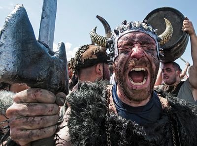 Кликните для перехода на статью danish-host-vikings.jpg
