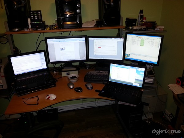 Кликните для перехода на статью five-monitors.jpg