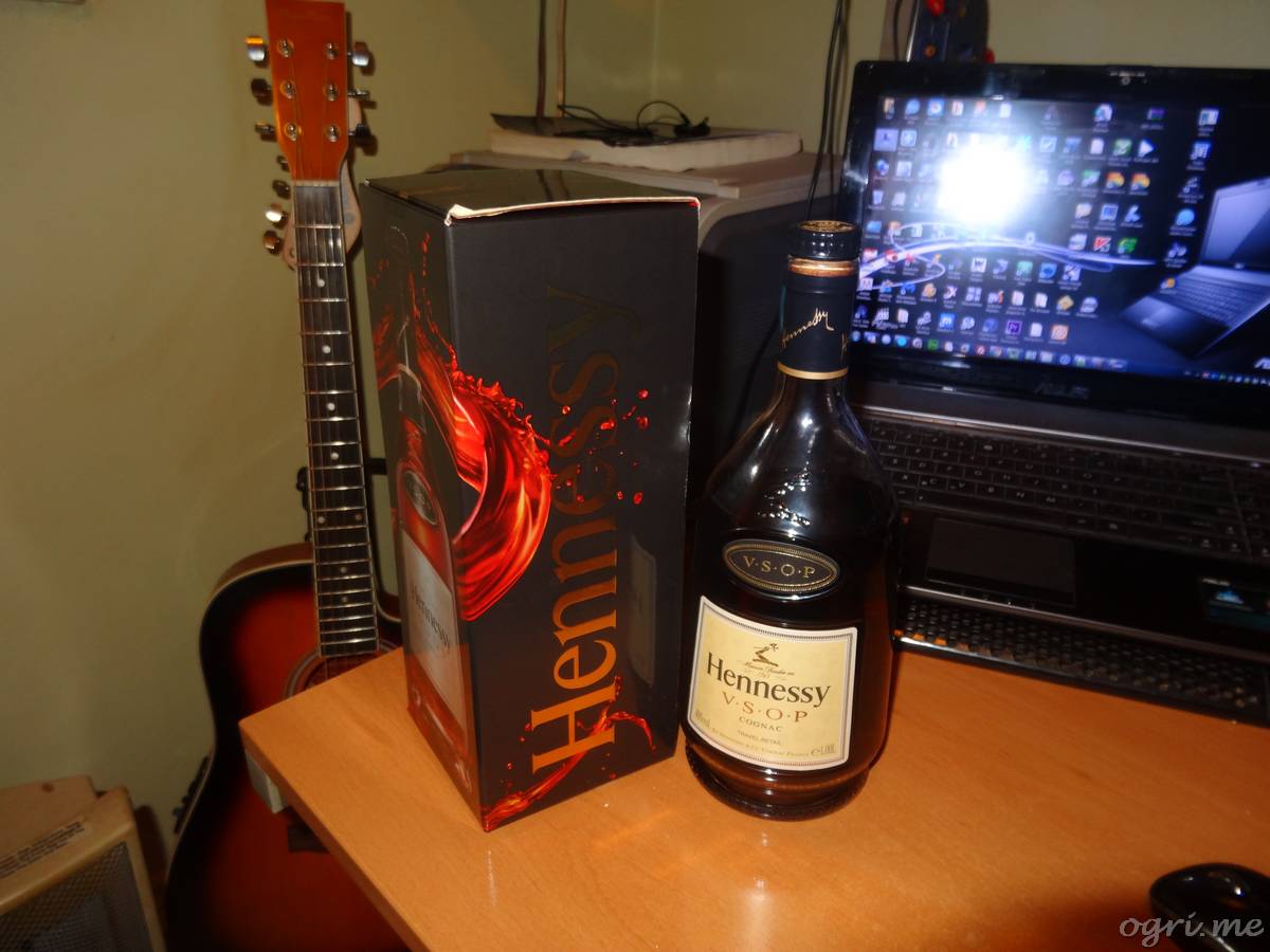 Кликните для перехода на статью hennessy.jpg