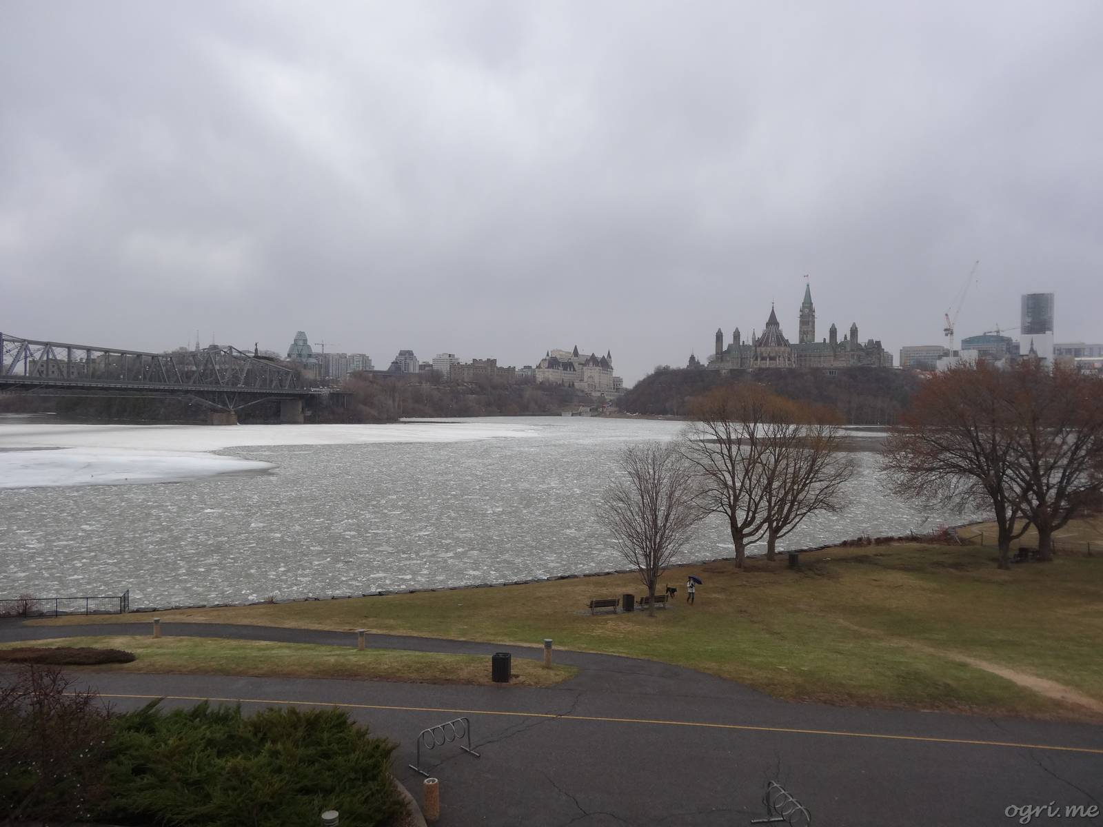omq47_ottawa-view-alexanders-bridge